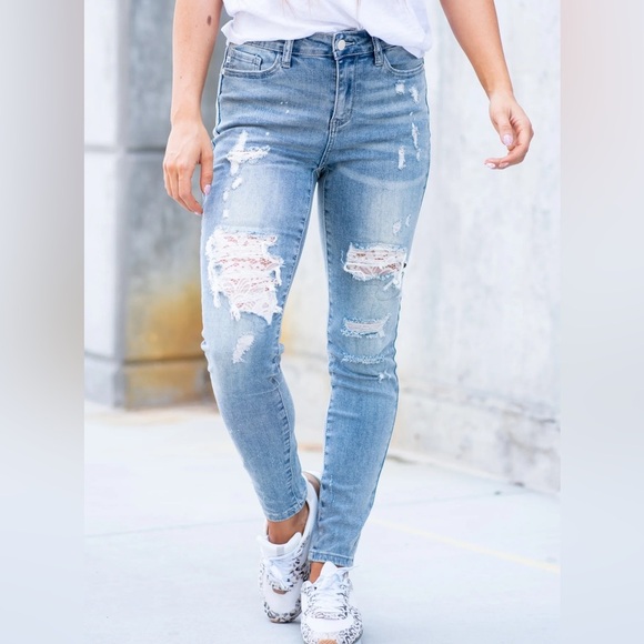 Judy Blue Denim - JUDY BLUE LACE PATCH DISTRESSED MID RISE SKINNY SIZE 16W NWT